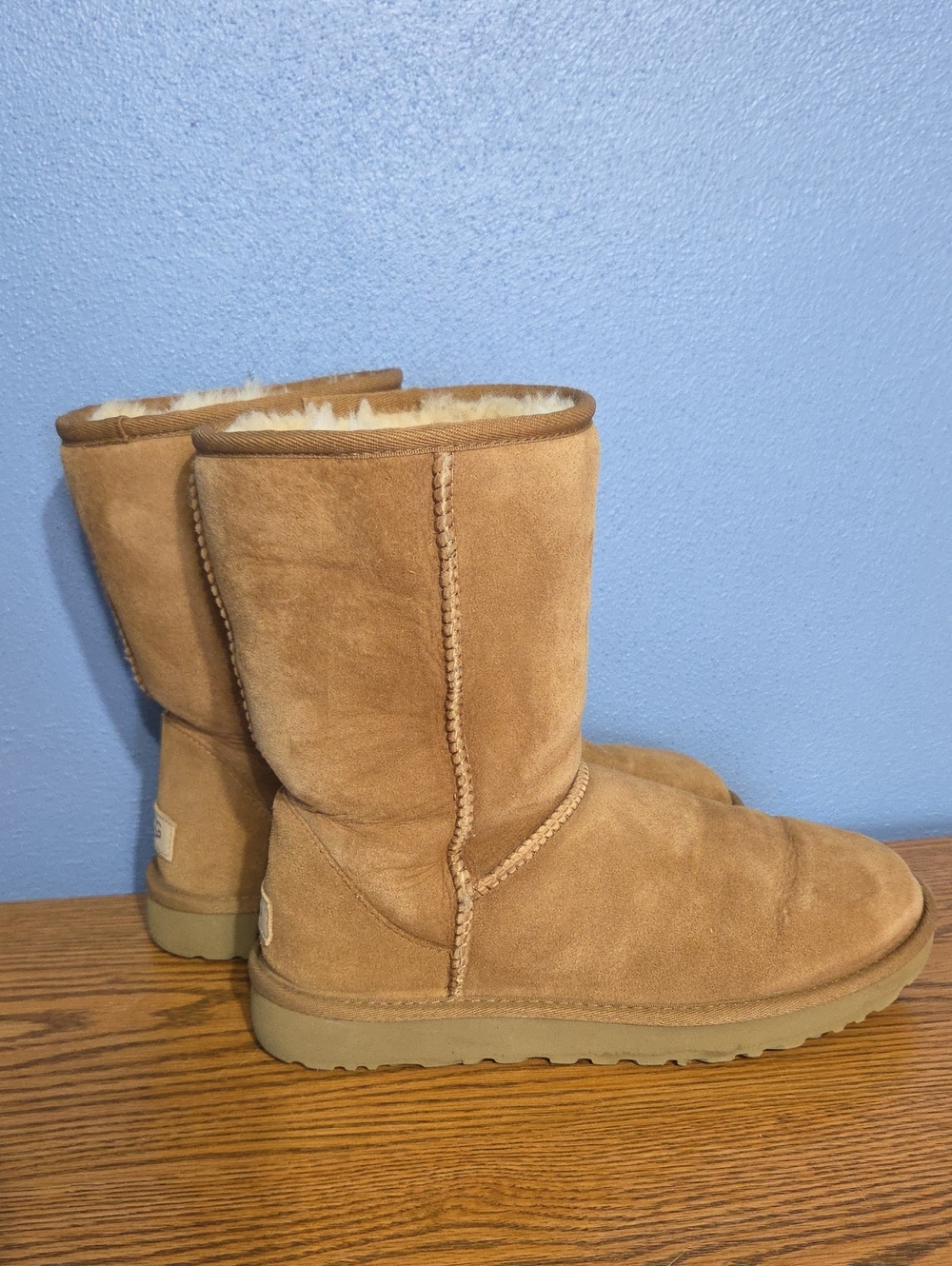 UGG Women's Classic Short Suede Boots in Chestnut